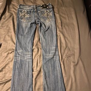 Size 27/4 Miss me jeans